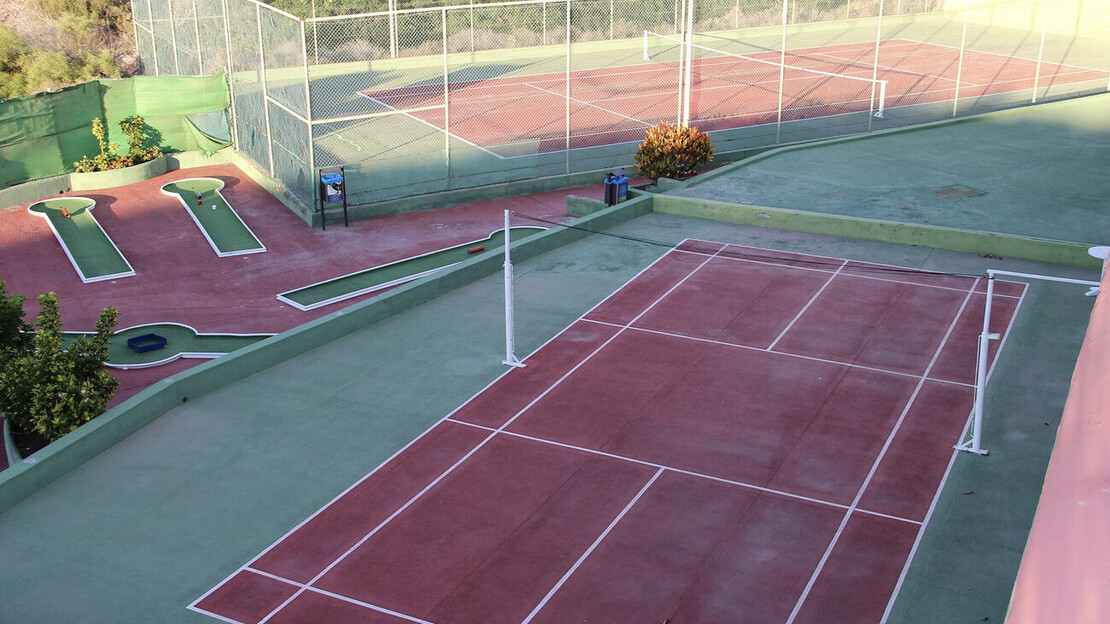 Laguna Park II Apartments